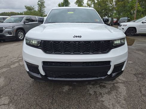 New 2025 Jeep Grand Cherokee L Limited w/ Luxury Tech Group II image 10