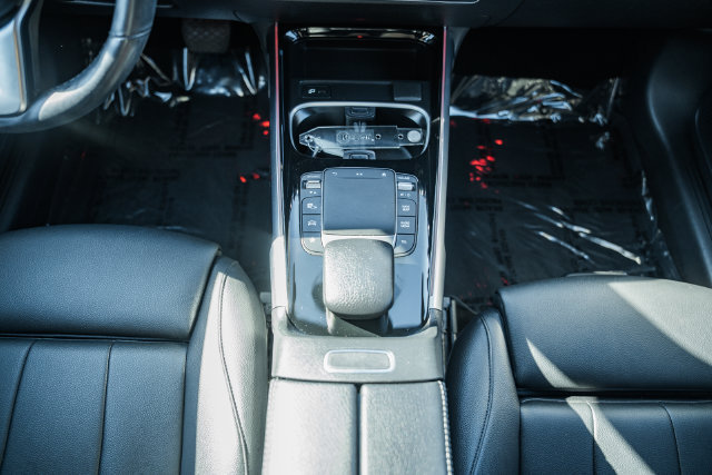 Certified 2023 Mercedes-Benz GLB 250 4MATIC w/ Premium Package image 27