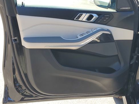 Certified 2023 BMW X7 xDrive40i w/ Executive Package image 5