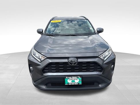 Used 2020 Toyota RAV4 XLE w/ All Weather Liner Package AWD/4WD image 9