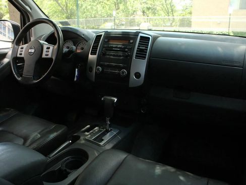 Used 2012 Nissan Xterra PRO-4X w/ Pro-4x Leather Pkg AWD/4WD image 24