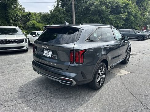 Certified 2022 Kia Sorento S w/ Panoramic Sunroof Package FWD image 6