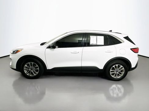 Used 2022 Ford Escape SE w/ Convenience Package FWD image 4