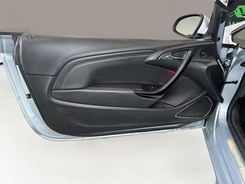 Used 2019 Buick Cascada Premium FWD image 8