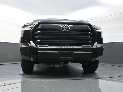 Used 2026 Toyota Tundra SR5 w/ SR5 Premium Package AWD/4WD image 32