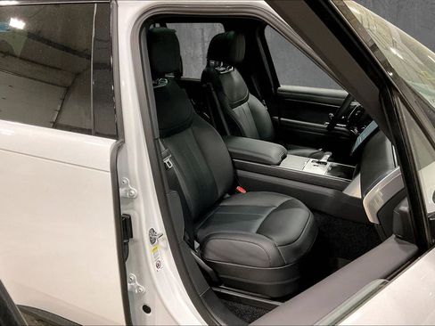 Used 2025 Land Rover Range Rover SE AWD/4WD image 29
