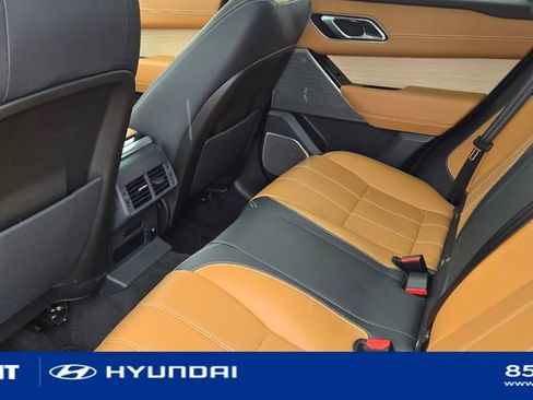 Used 2018 Land Rover Range Rover Velar R-Dynamic SE image 10