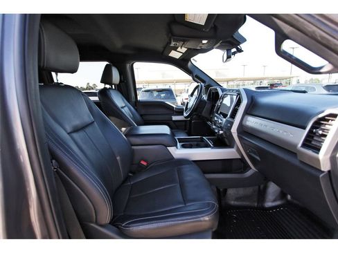 Certified 2022 Ford F350 Lariat w/ Black Appearance Package AWD/4WD image 28
