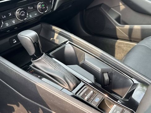 Used 2023 Honda Accord Sport image 8