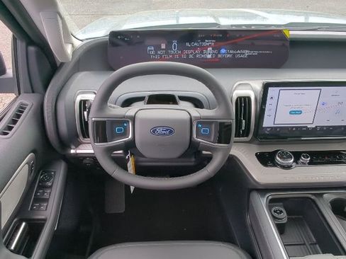 New 2026 Ford Expedition Max Active image 18