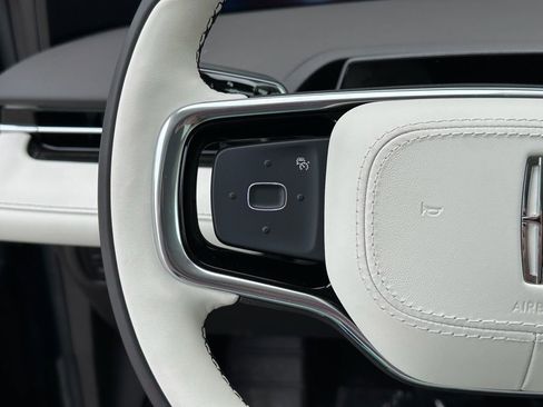 New 2026 Lincoln Nautilus Black Label AWD/4WD image 9
