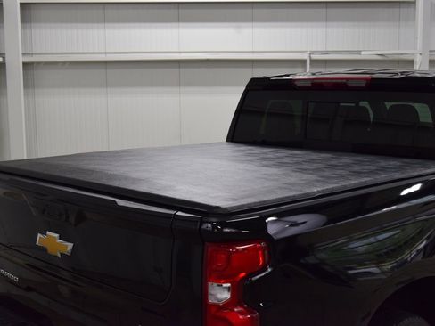 Used 2024 Chevrolet Silverado 1500 High Country w/ High Country Premium Package AWD/4WD image 27