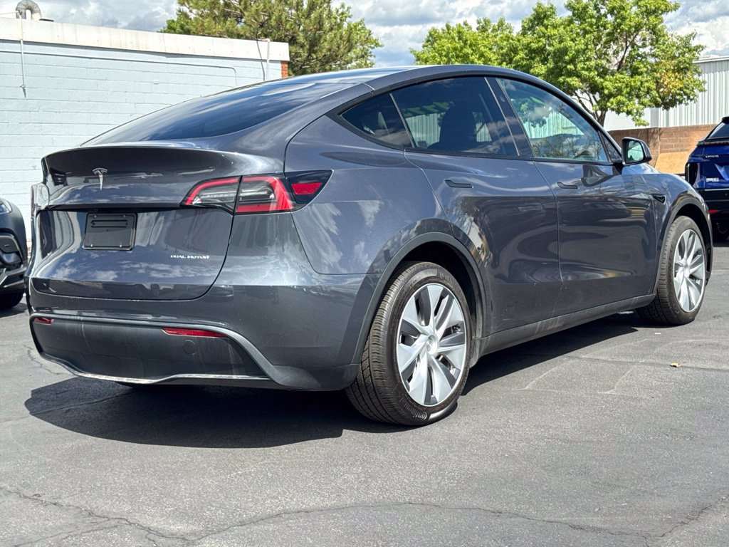 Used 2023 Tesla Model Y Long Range AWD/4WD image 8