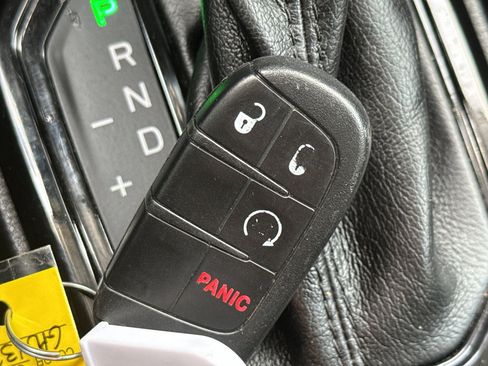 Used 2016 Jeep Renegade Latitude image 35