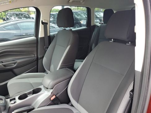 Used 2015 Ford Escape S FWD image 19