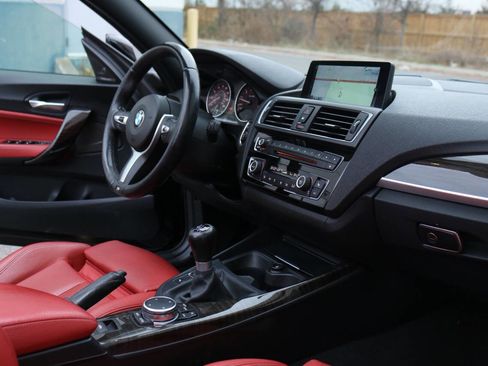 Used 2016 BMW M235i Convertible image 29