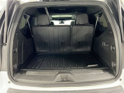 Used 2022 GMC Yukon XL AT4 AWD/4WD image 26