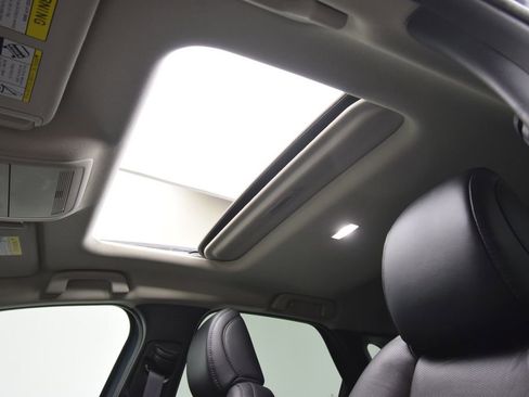 Used 2020 MAZDA CX-30 AWD w/ Premium Package image 19