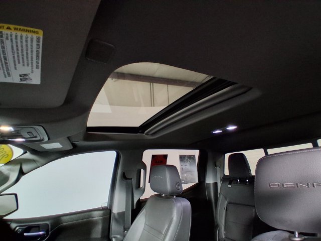 Certified 2022 GMC Sierra 1500 Denali w/ Driver Alert Package II AWD/4WD image 11