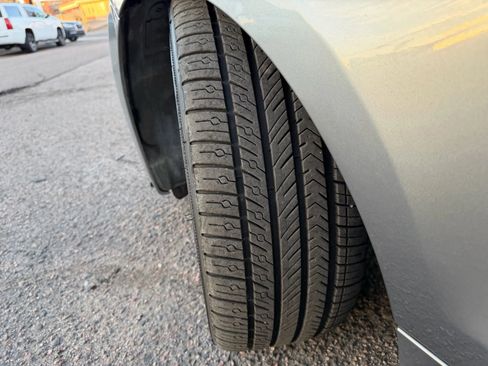 Used 2011 BMW 135i Convertible image 11