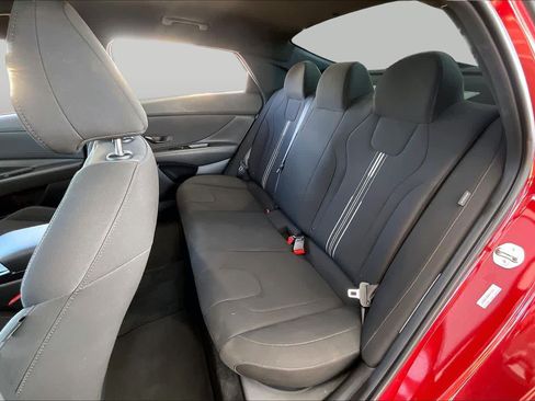 Used 2025 Hyundai Elantra Sport FWD image 20