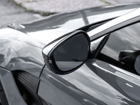 Used 2020 Aston Martin V8 Vantage Coupe RWD image 38