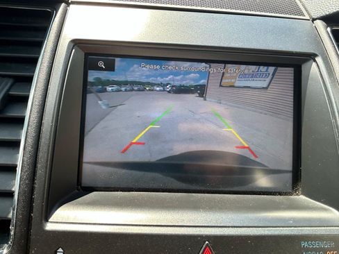 Used 2015 Ford Taurus Limited w/ Equipment Group 301A FWD image 26