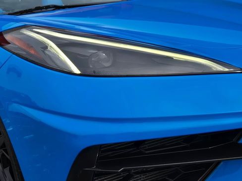 Used 2022 Chevrolet Corvette Stingray w/ Engine Appearance Package image 15