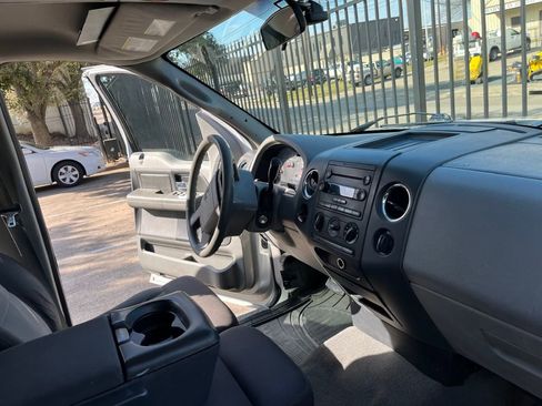 Used 2004 Ford F150 XLT image 13