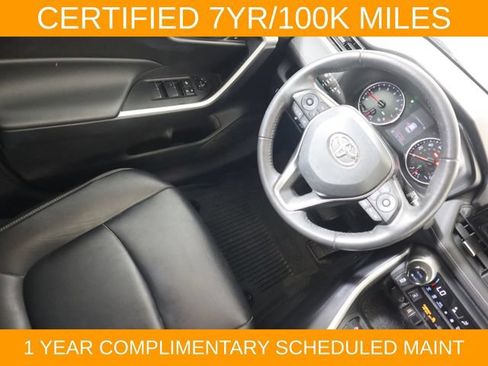 Used 2021 Toyota RAV4 XLE Premium AWD/4WD image 18