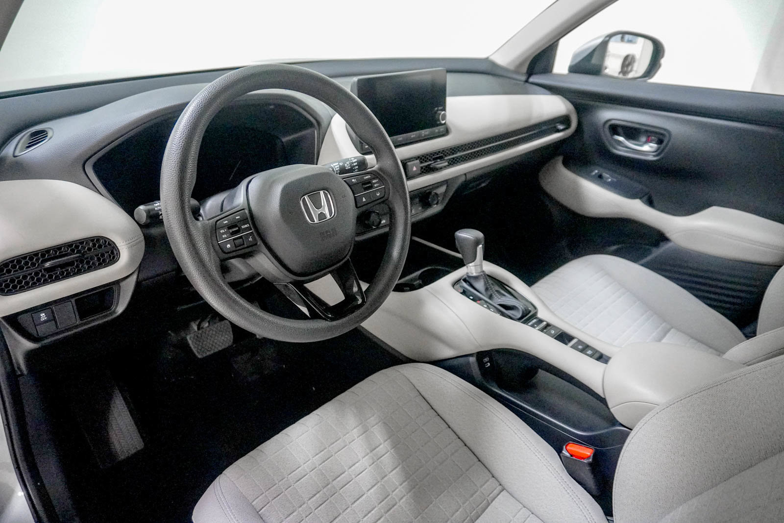 Used 2024 Honda HR-V LX image 20