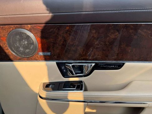 Used 2016 Jaguar XJ L Portfolio image 27