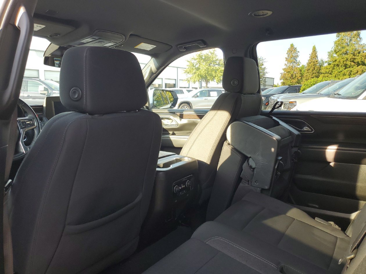 Used 2023 Chevrolet Suburban LS w/ Driver Alert Package RWD image 7