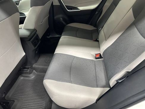 Used 2025 Toyota RAV4 XLE AWD/4WD image 44