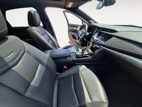 Used 2023 Cadillac XT5 Premium Luxury FWD image 14
