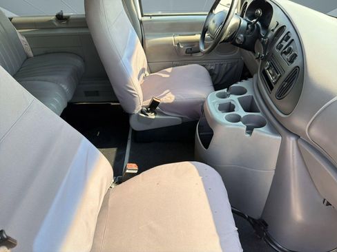 Used 2000 Ford E-350 and Econoline 350 XL RWD image 26