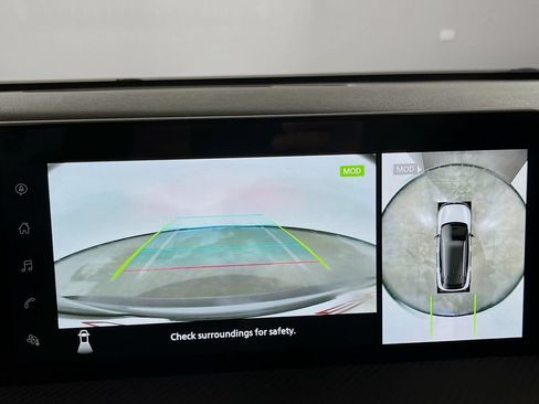 Used 2025 Nissan Kicks SR FWD image 19