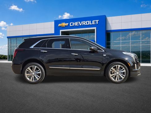 Used 2025 Cadillac XT5 Premium Luxury FWD image 7