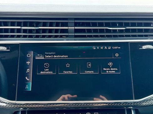 Used 2021 Audi SQ7 Prestige AWD/4WD image 35