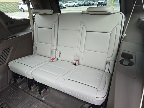 Used 2025 GMC Yukon Denali w/ Denali Reserve Package image 17