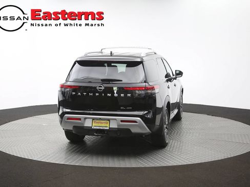 Used 2025 Nissan Pathfinder SL w/ SL Premium Package AWD/4WD image 41