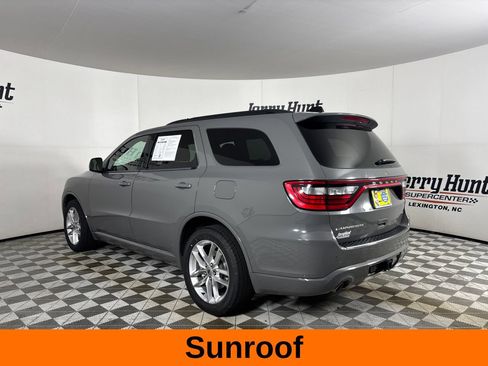 Used 2024 Dodge Durango GT RWD image 9