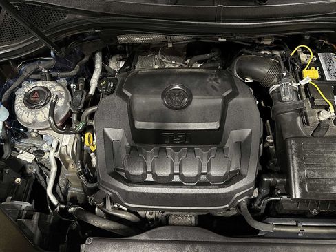 Used 2020 Volkswagen Tiguan SEL AWD/4WD image 12