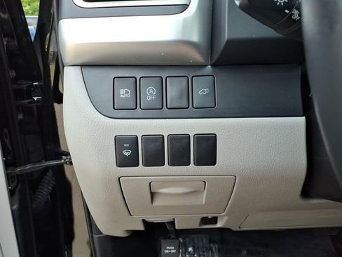 Used 2018 Toyota Highlander XLE FWD image 17
