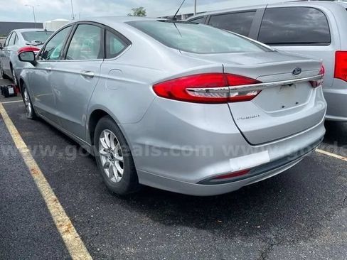 Used 2017 Ford Fusion S FWD image 4