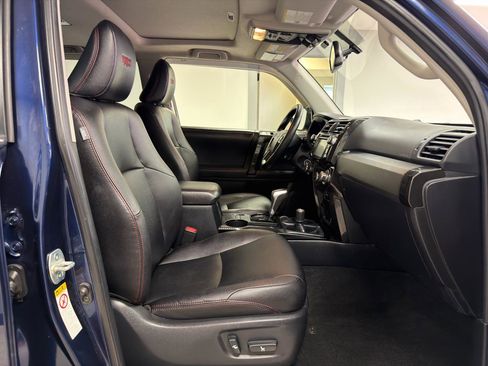 Used 2018 Toyota 4Runner TRD Off-Road Premium image 10