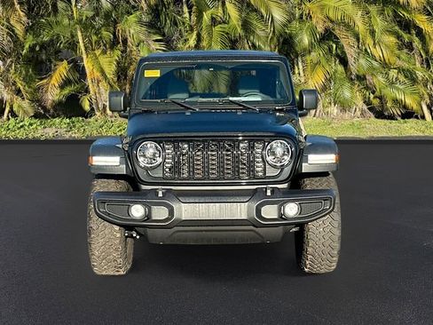 Used 2025 Jeep Wrangler Sport image 2