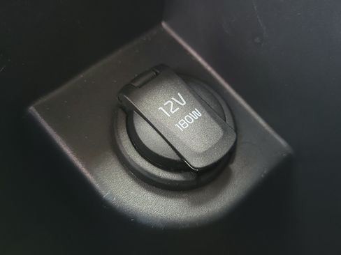 Used 2026 Kia Sportage LX FWD image 8