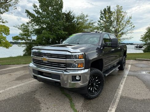 Used 2015 Chevrolet Silverado 2500 LTZ w/ Duramax Plus Package AWD/4WD image 1