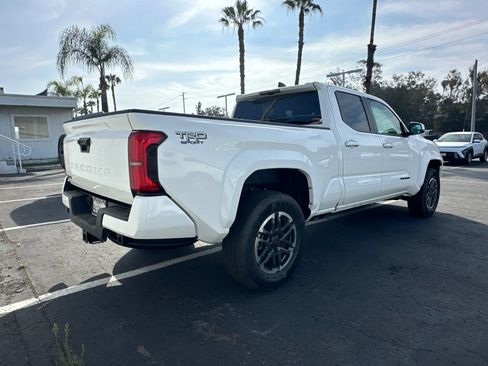 Used 2026 Toyota Tacoma TRD Sport AWD/4WD image 3